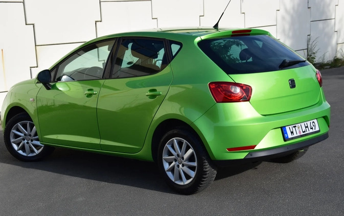 Seat Ibiza cena 27900 przebieg: 97000, rok produkcji 2013 z Gniezno małe 92